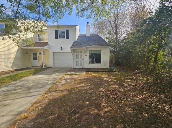 304 Bracken Pl, Jacksonville, NC 28540