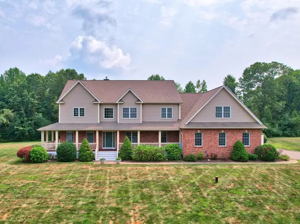 17 Hunters Ridge, Wolcott, CT 06716