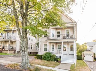 110-112 Hillside Rd, Watertown, MA 02472