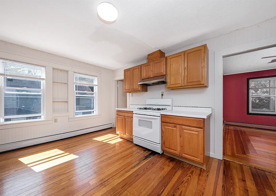 51 Rosemont St #2