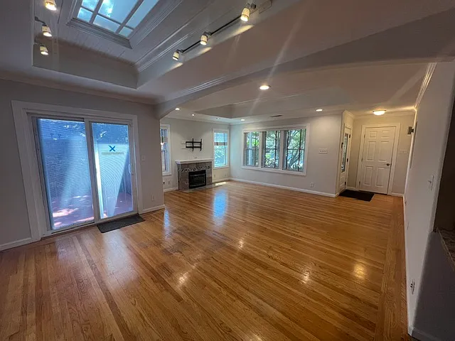 303 Encina Ave — Photo 4