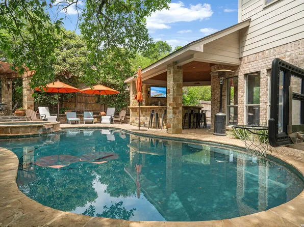 2415 Rogers Isle, San Antonio, TX 78258