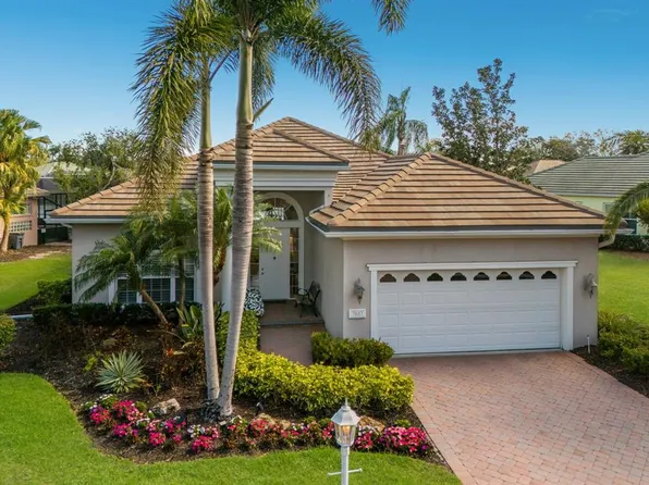 7017 Lennox Pl, University Park, FL 34201