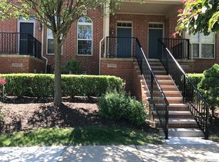 39605 Springwater Dr #92, Northville, MI