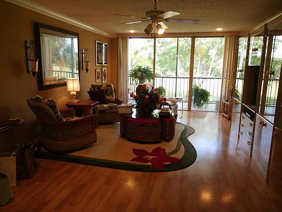 4th image of 4080 Tivoli Ct APT 201