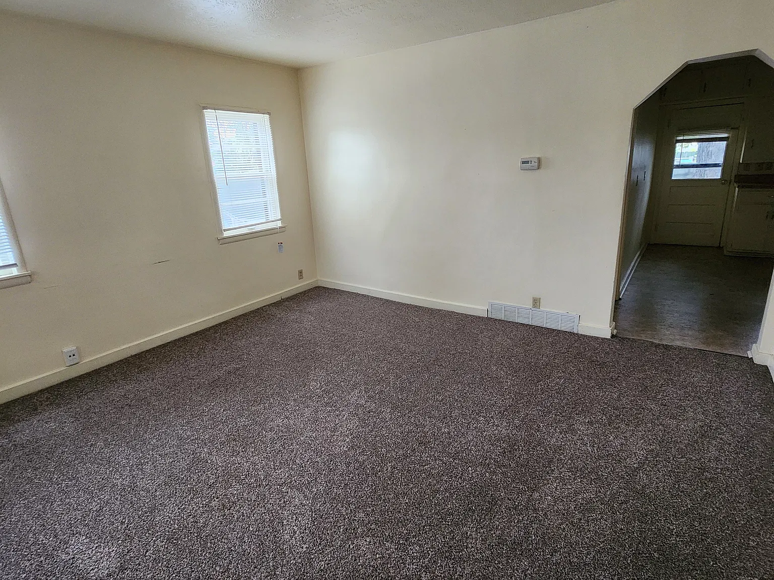 2 bed, $750 — Photo 1