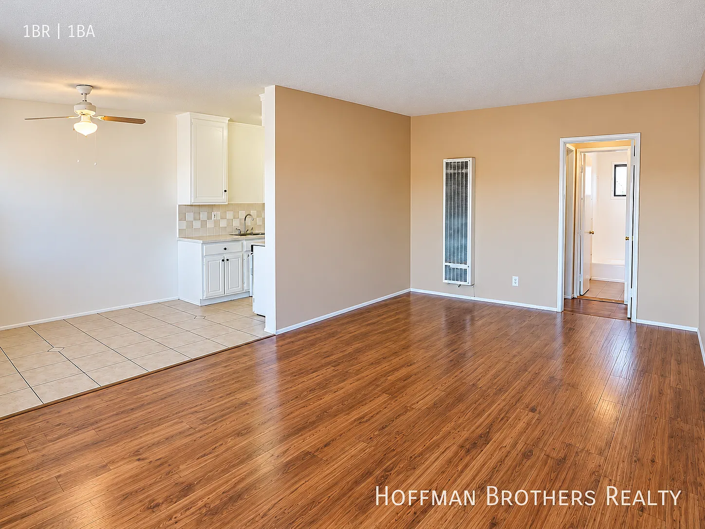 Bright 1-Bedroom With Hardwood Floors, Granite Kitchen & Parking Included!! — Photo 1