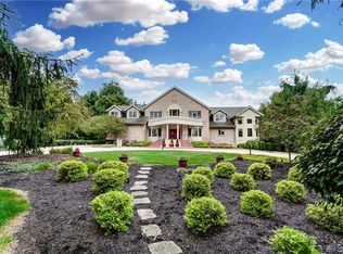 1435 Haven Hill Dr, Dayton, OH 45459