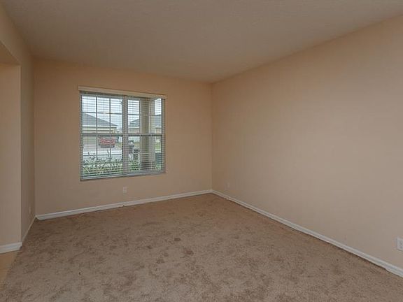 4th image of 3542 Saxony Ln