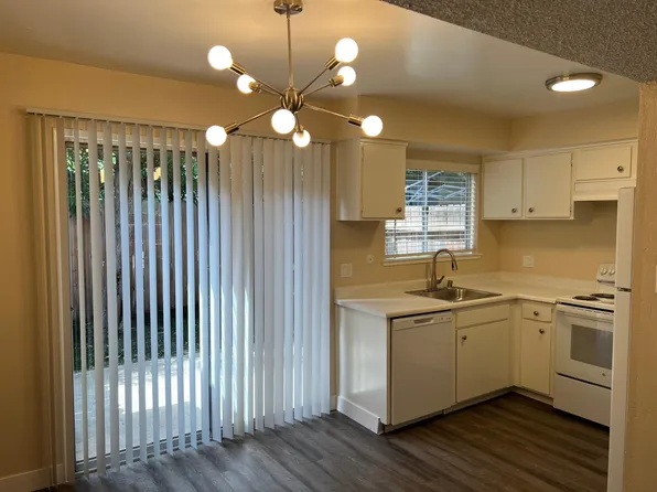 2920 Garfield Ave #S, Carmichael, CA 95608