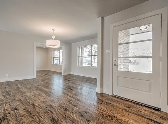 5th image of 3956 Cedar Bayou Dr