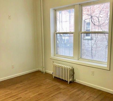 4th image of 158 Vroom St #26