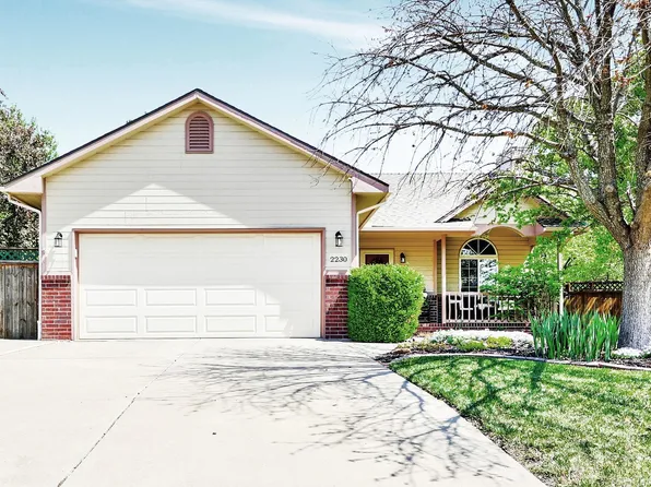 2230 N Duckcreek Ln, Derby, KS 67037
