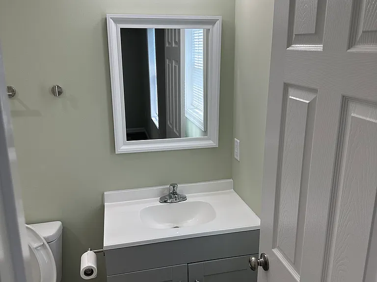 114 N Camden Ave — Photo 8