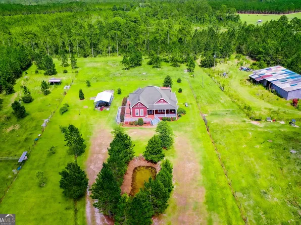 372 Cooper Rd, Surrency, GA 31563