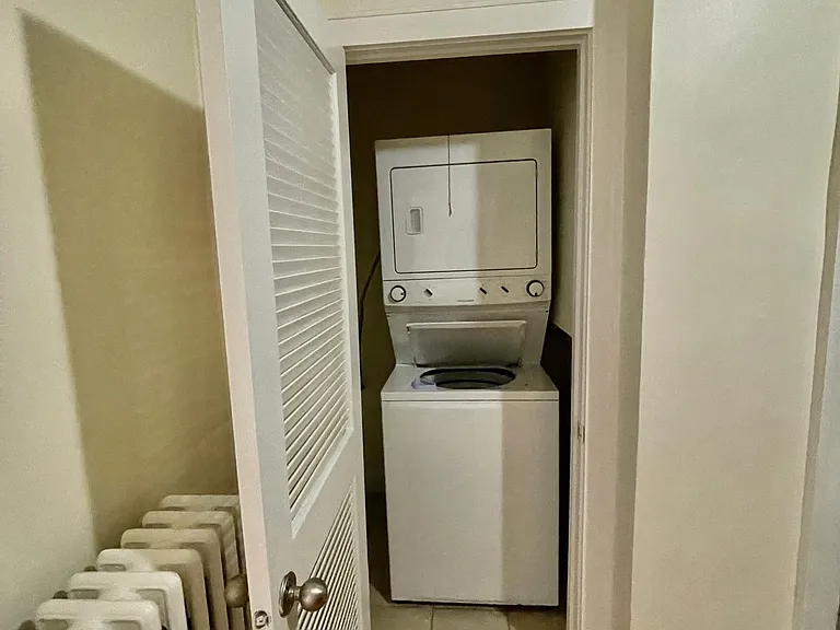6318 N Mozart St #1R — Photo 10