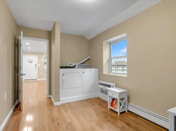 2747 Haring Street image 20 of 24