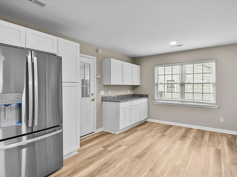3011 Colony Dr — Photo 22