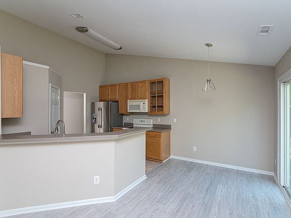 5th image of 7029 Whittingham Dr