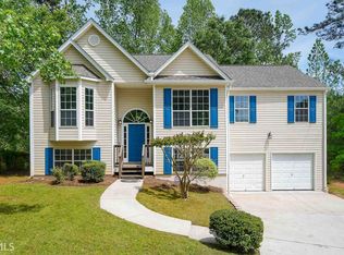 481 Victorian Cir, Dallas, GA 30157