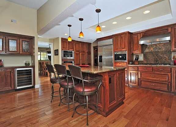 3rd image of 25269 Hereford Dr