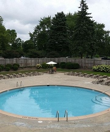 5th image of 1919 Prairie Sq Unit 321