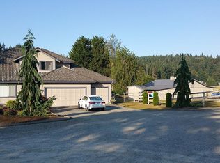 13731 217th Ave SE, Issaquah, WA 98027