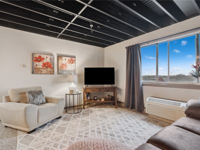 400 1st St SE APT 304, Cedar Rapids, IA, 52401