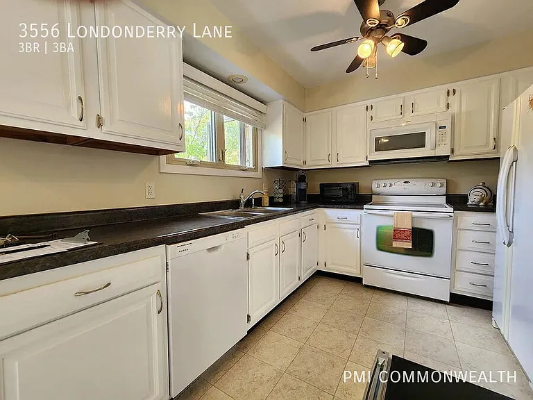 3556 Londonderry Ln — Photo 3