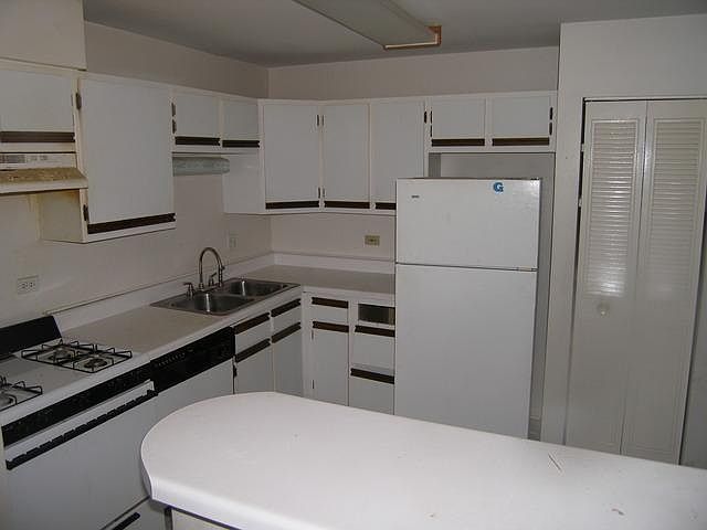 1st image of 4000 Bayside Dr Unit 107