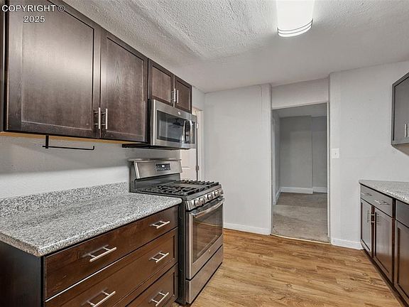 4th image of 709 Rudd Ave