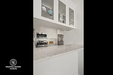 Rented by Coldwell Banker Warburg