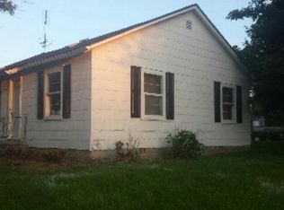 10036 Walnut St, Whitesville, KY 42378