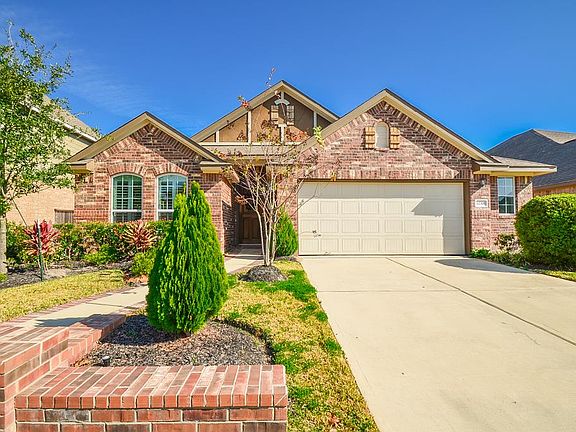 3rd image of 12306 Meadow Breeze Dr