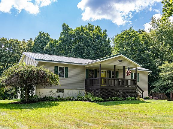 3rd image of 1319 Perry Rd