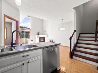 6864 Meadow Grass Ln S, Cottage Grove, MN 55016