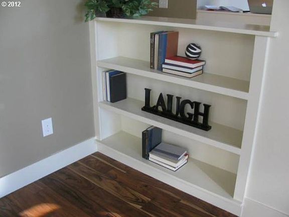 Built Ins-Den/Library/Off