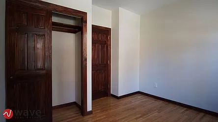 Rented by Wave Real Estate Group