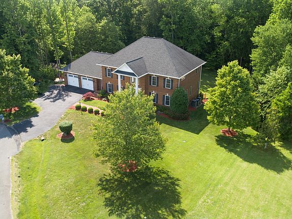 2nd image of 8411 Broadmore Ln