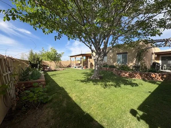 1601 Vassar Dr SE, Albuquerque, NM 87106