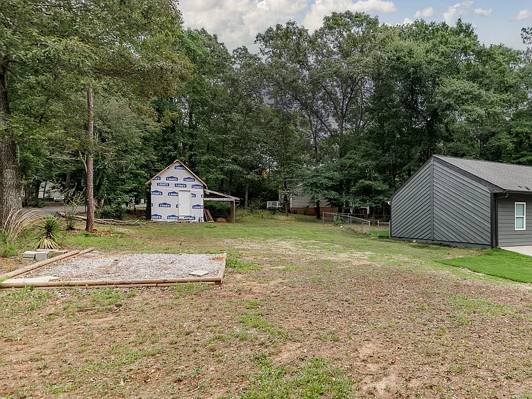 315 Ansley Dr — Photo 28