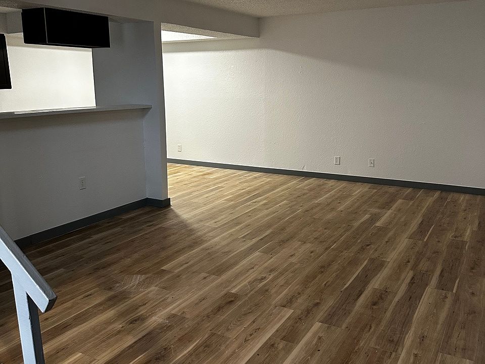 1st image of 2219 E 67th St Unit 1305