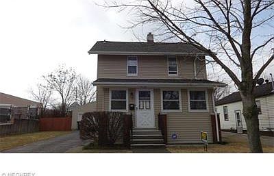 1st image of 976 Clifford Ave