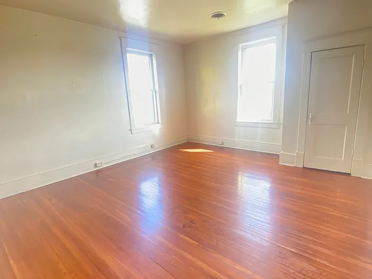 216 Patton Ave NW — Photo 5