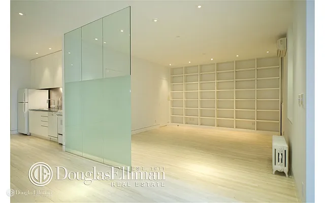 Rented by Douglas Elliman | media 16