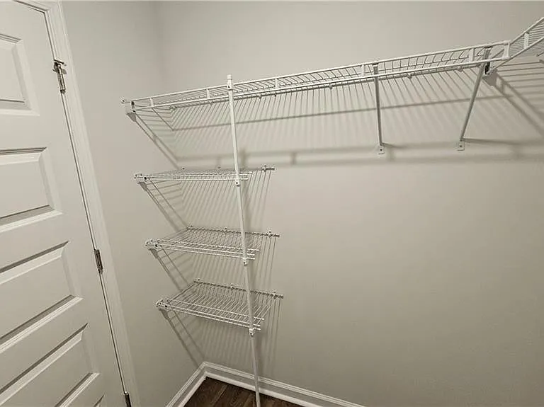 511 Autumns Wood Cir W — Photo 21