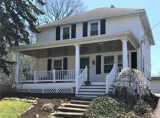 20430 Almar Dr, Shaker Heights, OH 44122