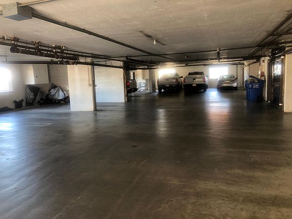 3rd image of 886 W 9th St #10