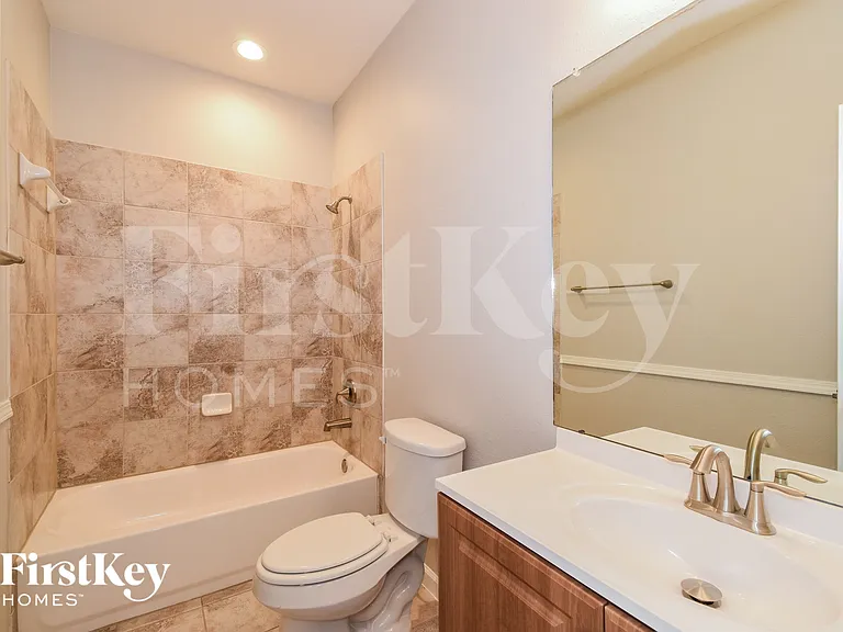7807 Jarrod Way — Photo 14