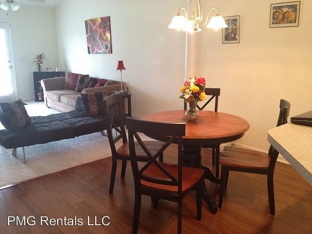 1st image of 202 Sunview Dr